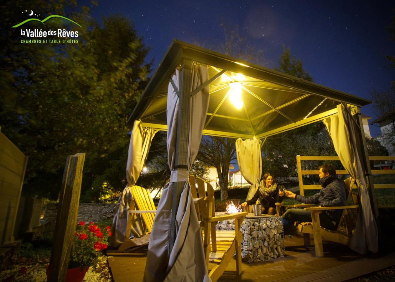 La Vallee Des Reves Hotel Nods Buitenkant foto