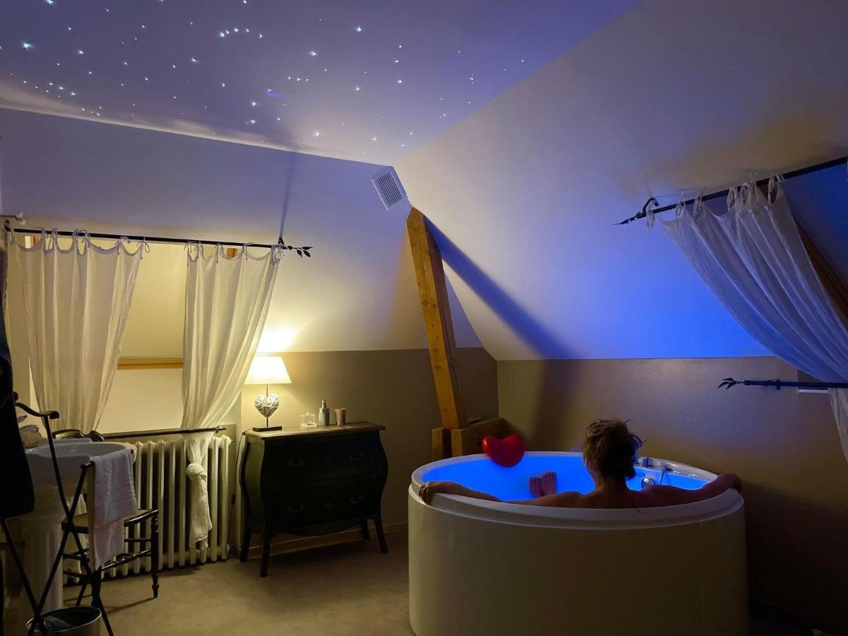 La Vallee Des Reves Hotel Nods Buitenkant foto